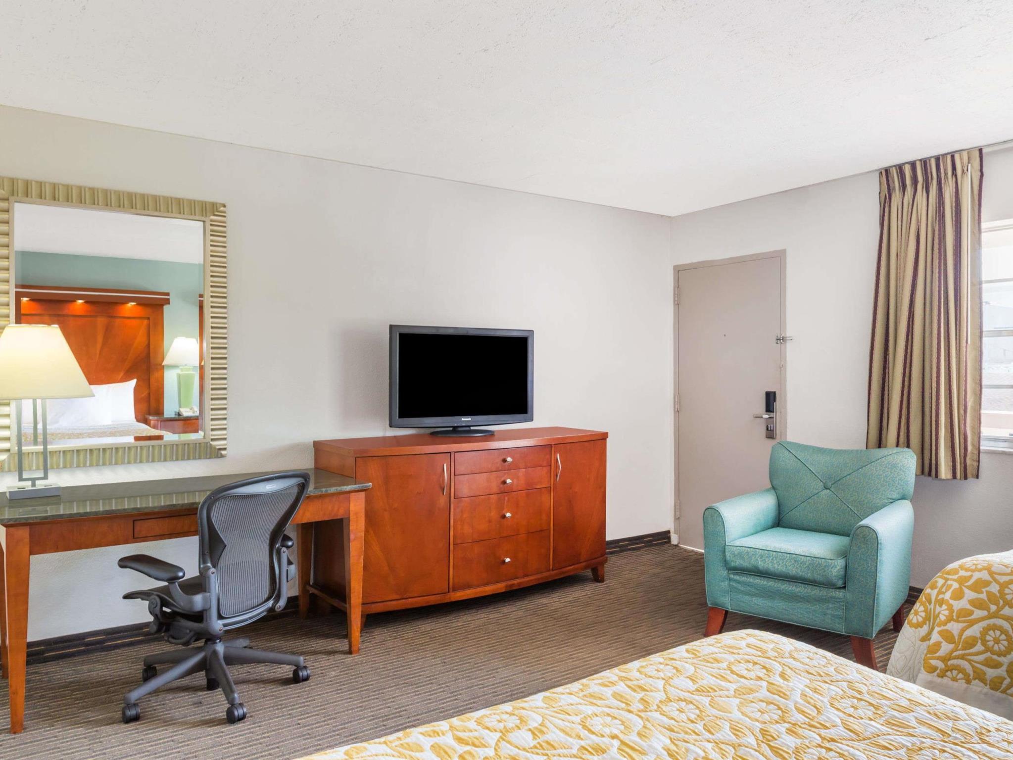 Days Inn By Wyndham Miami Airport North Miami Springs Exterior foto