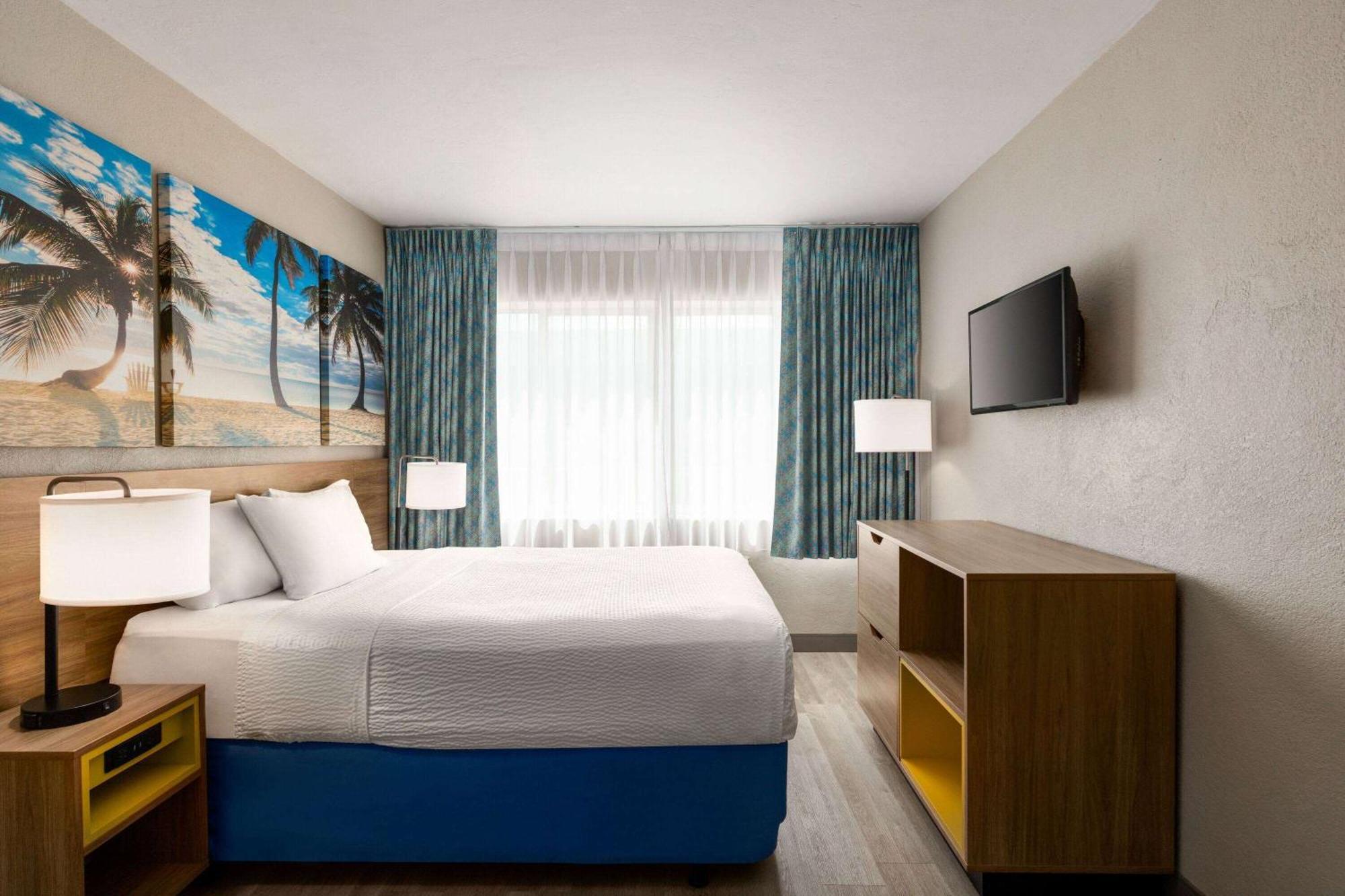 Days Inn By Wyndham Miami Airport North Miami Springs Exterior foto